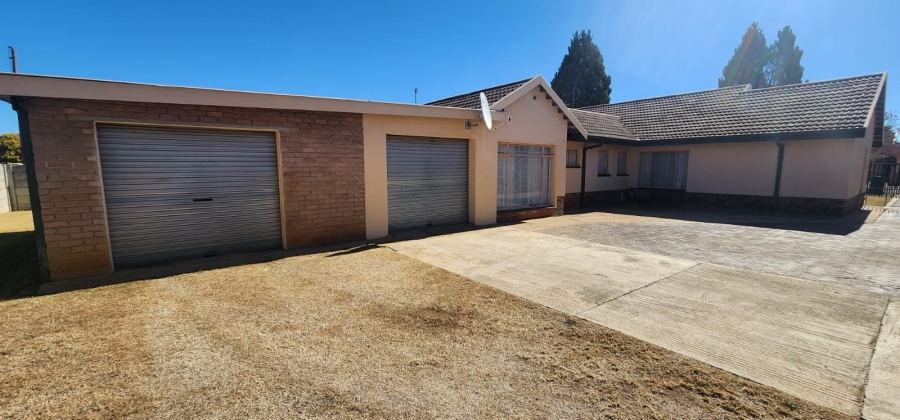 3 Bedroom Property for Sale in Ellaton North West